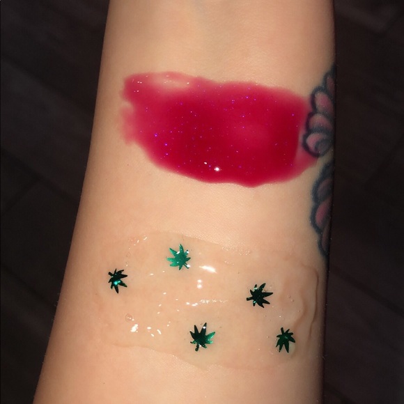 Lipgloss 💋 - Picture 5 of 5